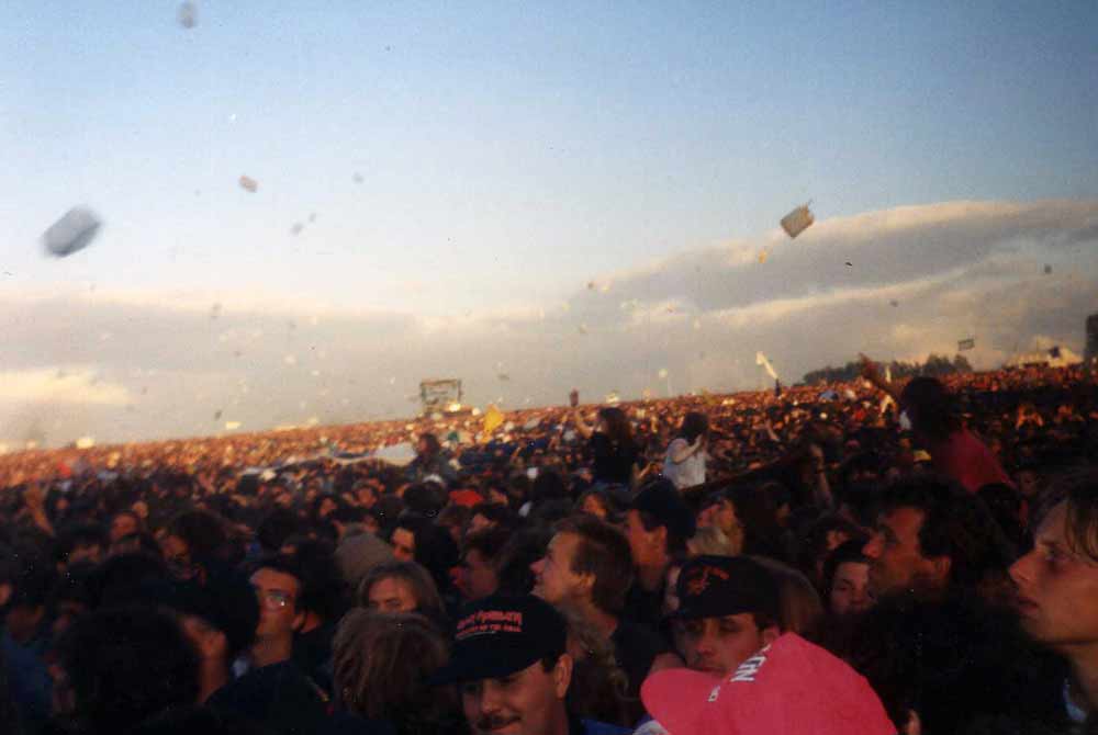 Crowd metallica attendance 1991 moscow Monsters of