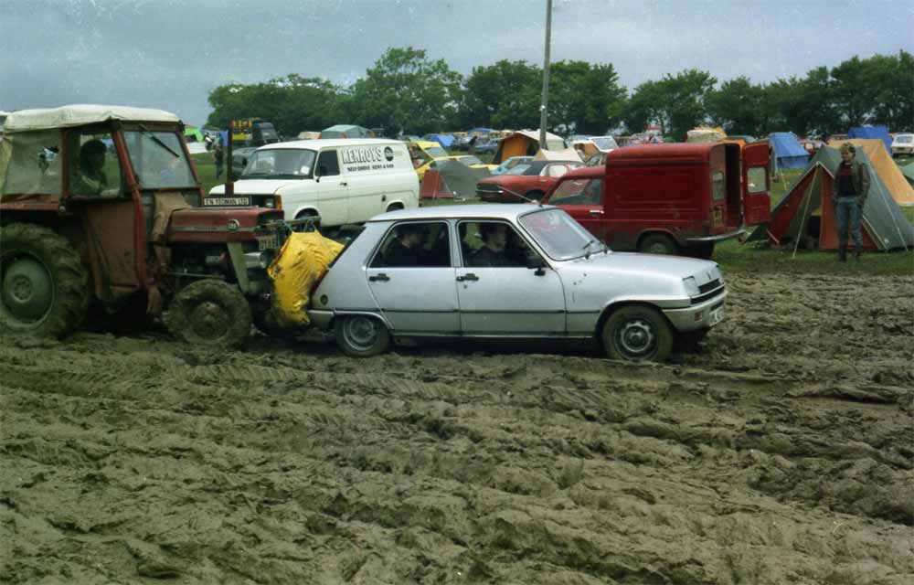 glasto-85-push.jpg